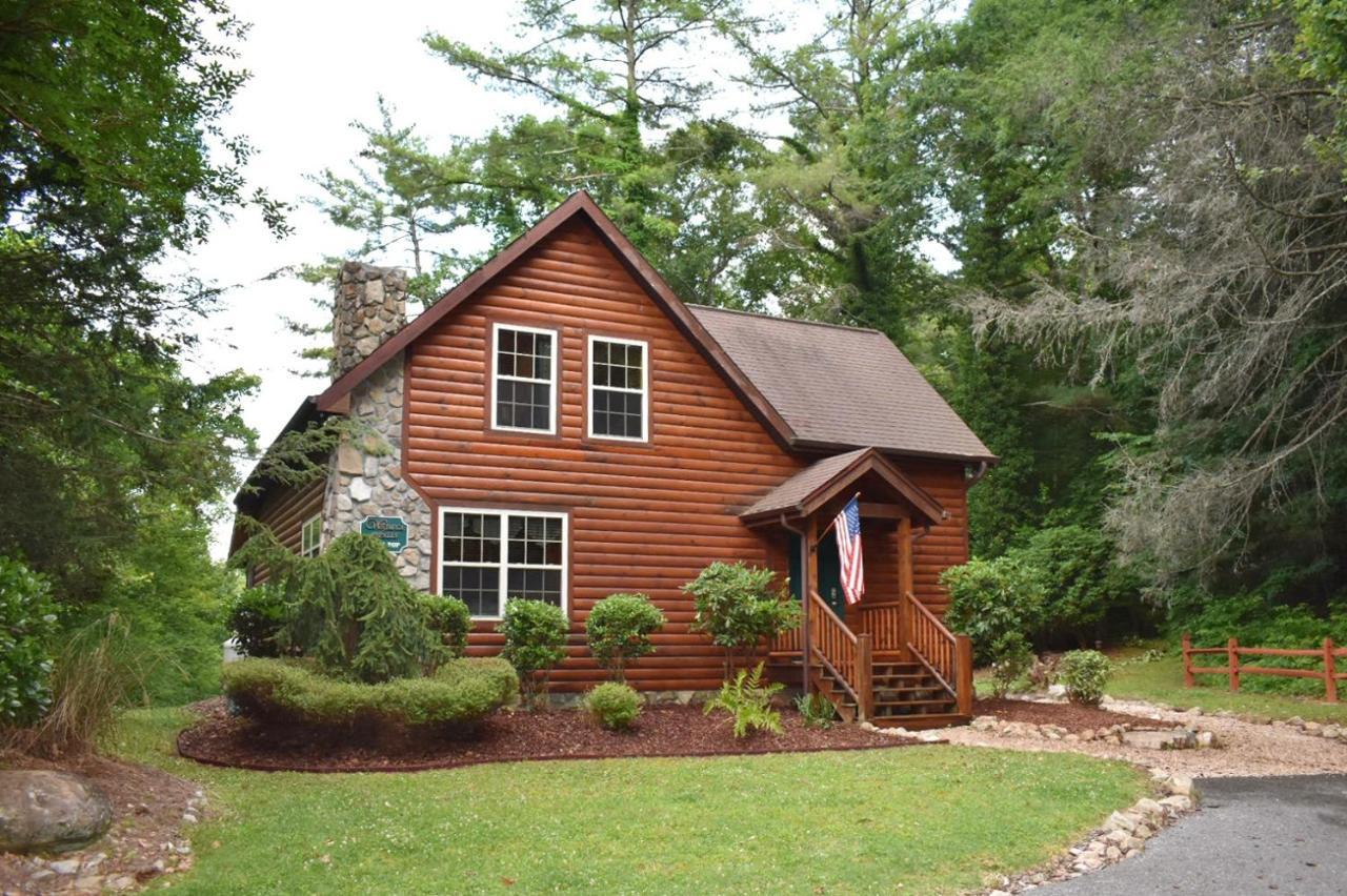 Tree Top Lodge - Gorgeous Lake Cabin With Hot Tub & Magnificent Views Of Forests And Mountains! Cabin Butler Bagian luar foto
