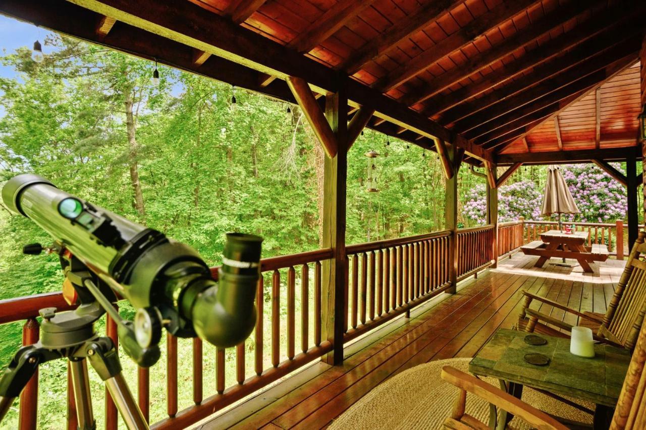 Tree Top Lodge - Gorgeous Lake Cabin With Hot Tub & Magnificent Views Of Forests And Mountains! Cabin Butler Bagian luar foto