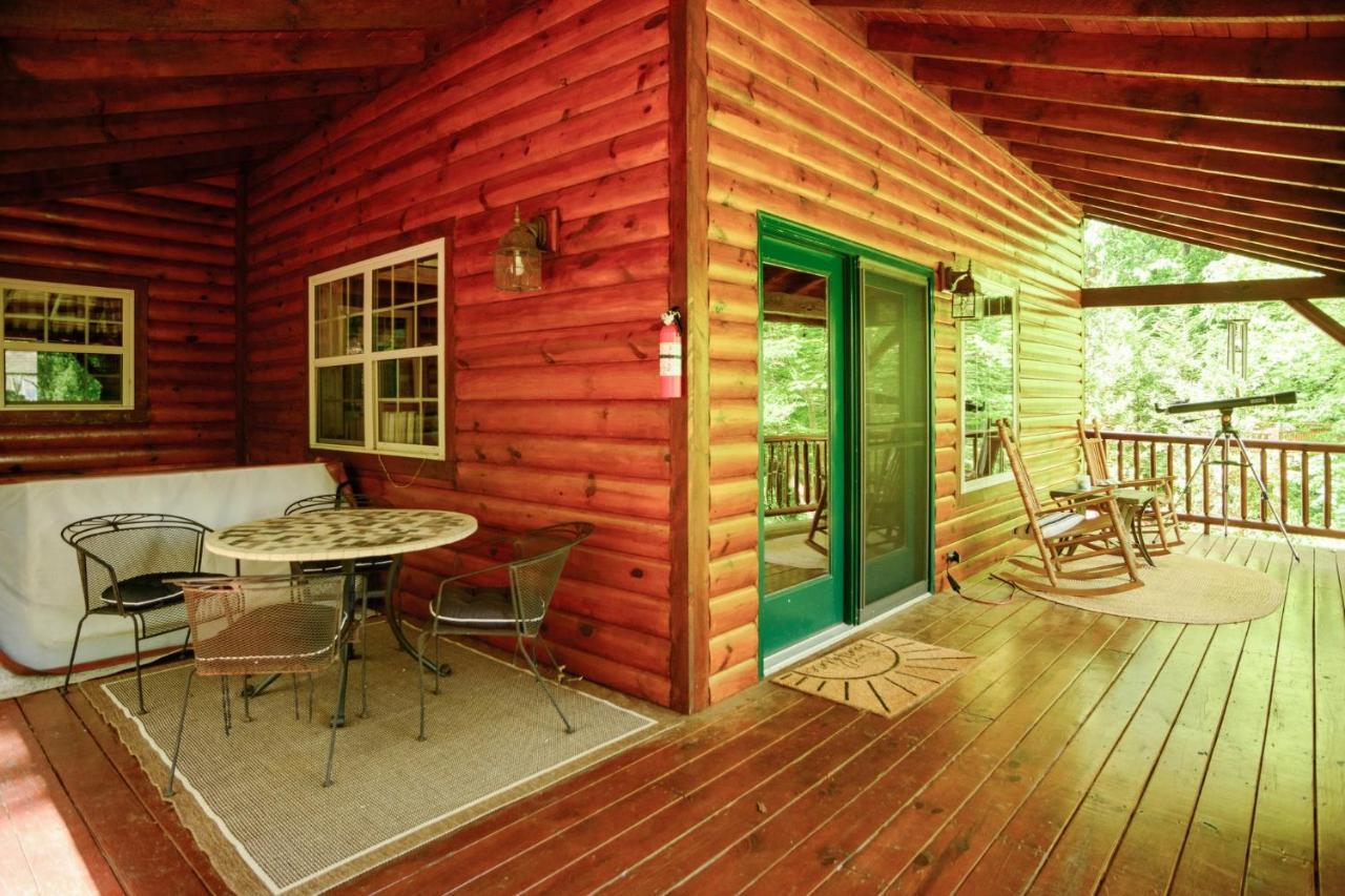 Tree Top Lodge - Gorgeous Lake Cabin With Hot Tub & Magnificent Views Of Forests And Mountains! Cabin Butler Bagian luar foto